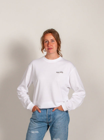 Facing different longsleeve white